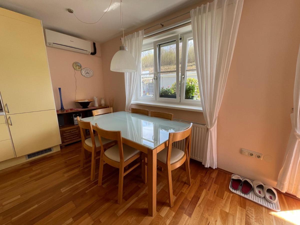 Ferienwohnung Am Traunsee อัลท์มุนสเตอร์ ภายนอก รูปภาพ